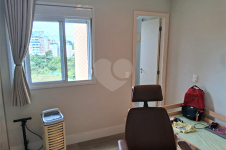 Apartamento à venda com 3 suítes em Paraíso do Morumbi, São Paulo, SP