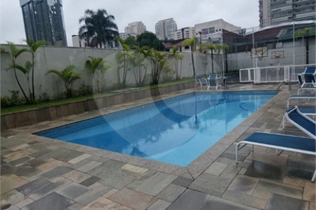 Apartamento à venda com 3 quartos, sendo 1 suíte,  em Vila Gomes Cardim, São Paulo, SP