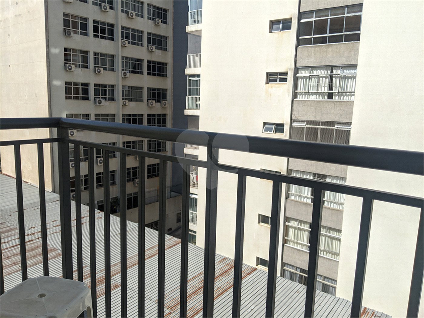 Bela Vista ! Studio novo 2400,00 !