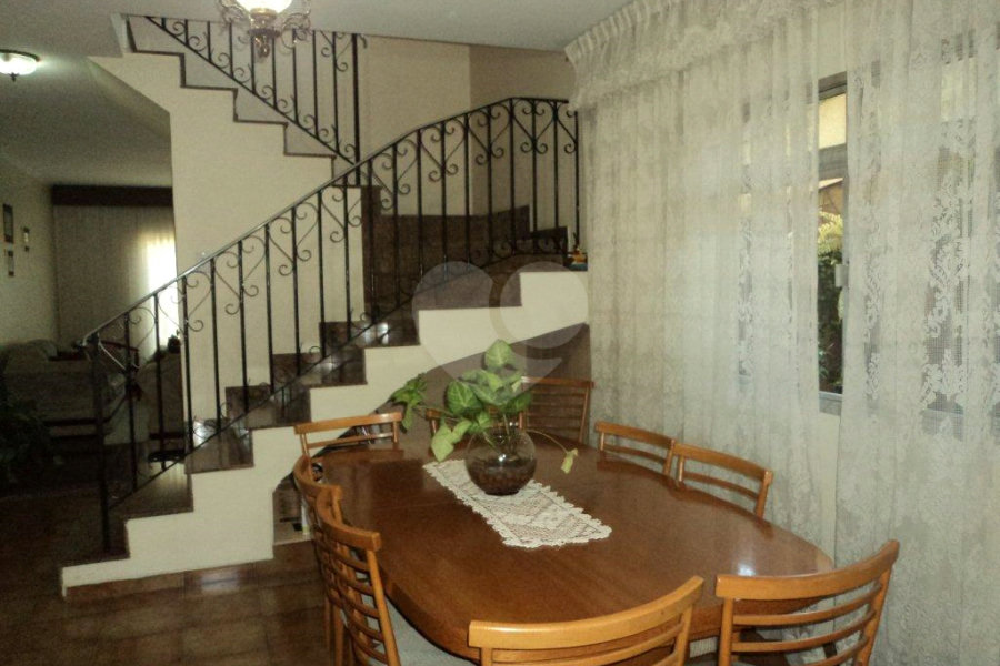 Casa à venda com 3 quartos, sendo 1 suíte, em Butantã, São Paulo, SP