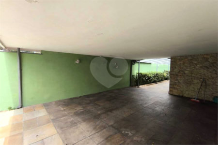 Casa à venda com 5 quartos, sendo 3 suítes,  em Brooklin Paulista, São Paulo, SP