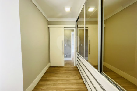 Apartamento à venda com 3 suítes em Vila Gilda, Santo André, SP