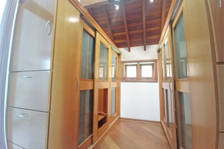 Casa à venda com 3 quartos, sendo 1 suíte,  no condomínio Estância Marambaia, Vinhedo - SP