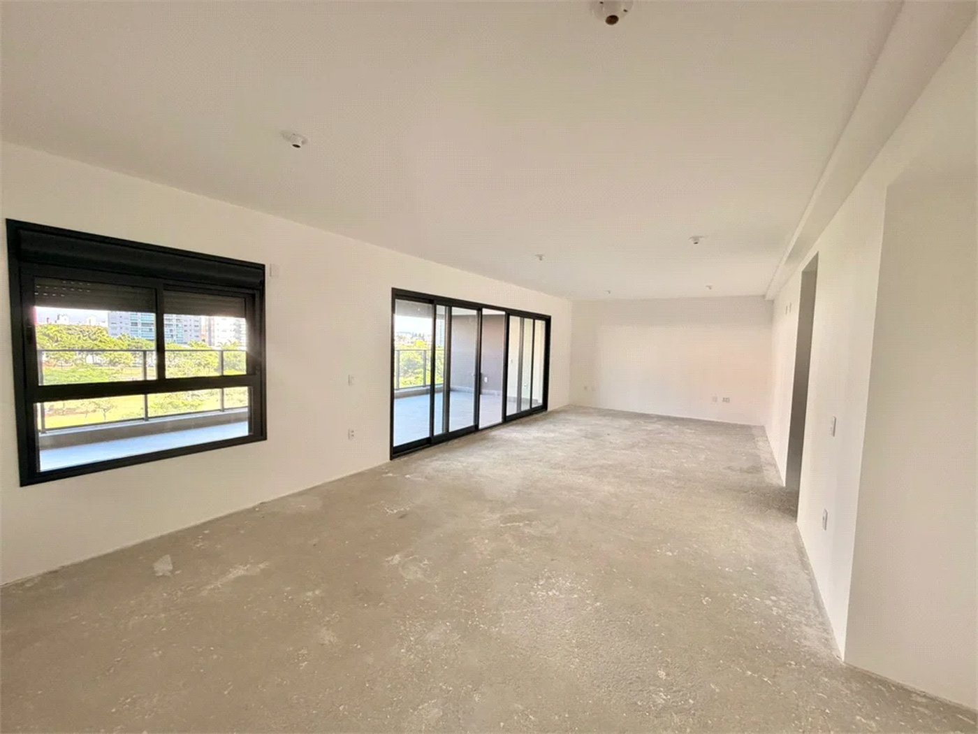 Apartamento à venda com 4 quartos, sendo 3 suítes, em Água Branca, São Paulo, SP