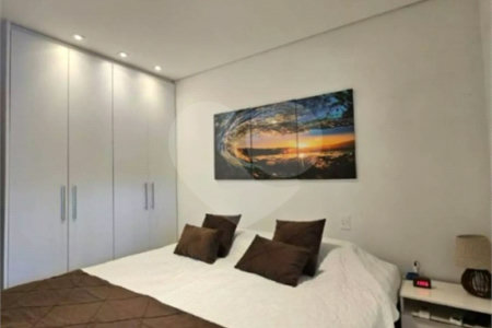 Apartamento à venda com 3 quartos, sendo 1 suíte, em Riviera de São Lourenço, Bertioga, SP