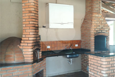 Casa à venda com 4 quartos, sendo 2 suítes,  no condomínio Villagio Colinas do Sol, Sorocaba - SP