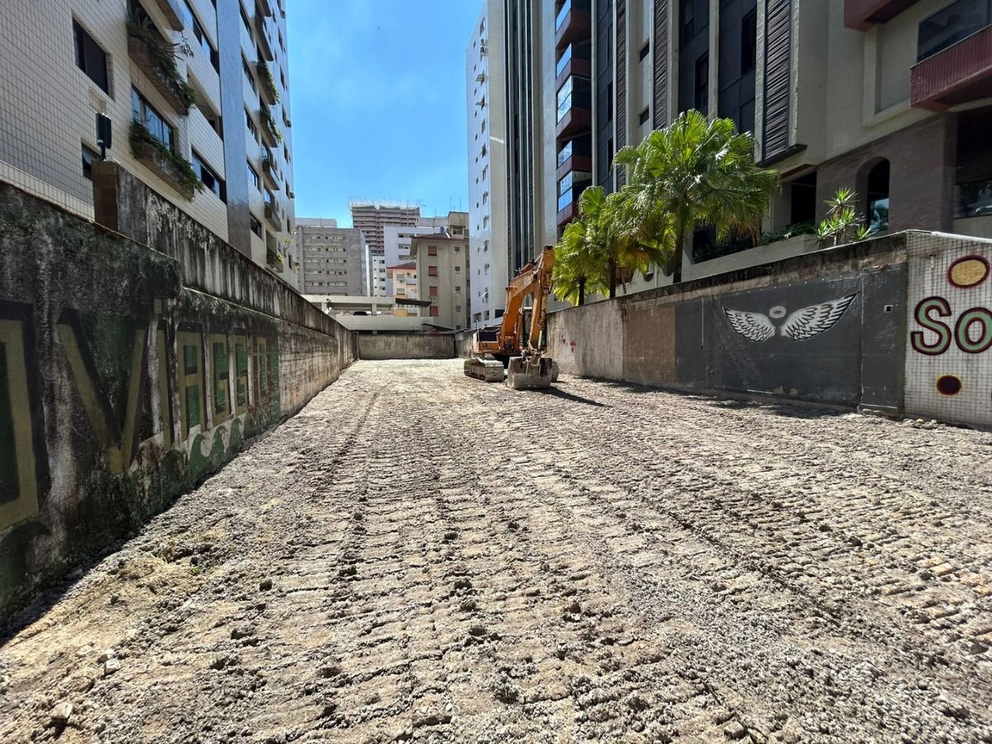 Terreno para alugar, 480 m² por R$ 35.000,00/mês - Gonzaga - Santos/SP