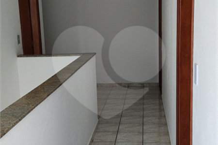 Sobrado à venda com 3 quartos, sendo 1 suíte, em Ressaca, Atibaia, SP