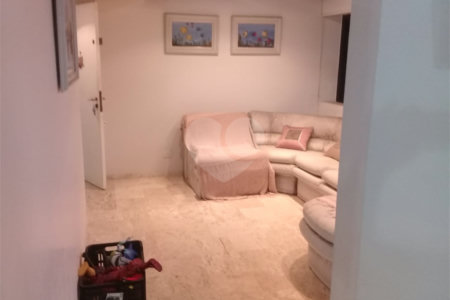 Triplex à venda ou para alugar com 4 suítes em Enseada, Guarujá, SP