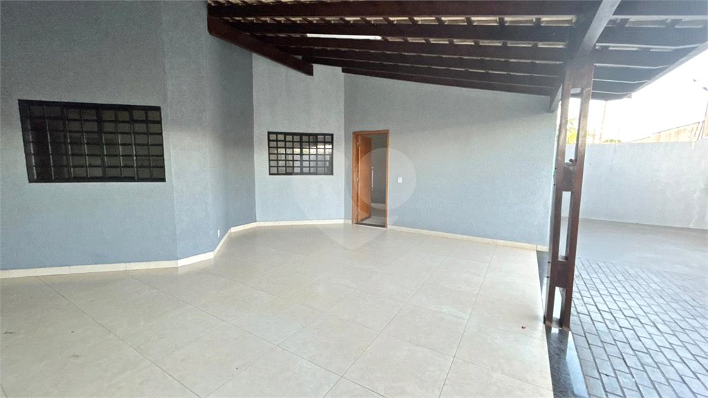 Casa à venda com 3 quartos, sendo 1 suíte,  em Ipê, Três Lagoas, MS