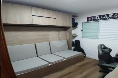 Casa à venda com 3 quartos, sendo 1 suíte, no condomínio Residencial Doutor Emanuel Dias, São Paulo - SP