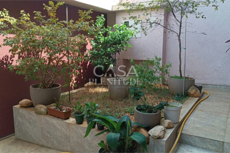 Casa à venda com 3 quartos, sendo 1 suíte,  em Jardim Americano, Sorocaba, SP