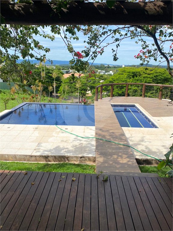 Casa à venda com 6 suítes no condomínio Jardim Primavera, Louveira - SP