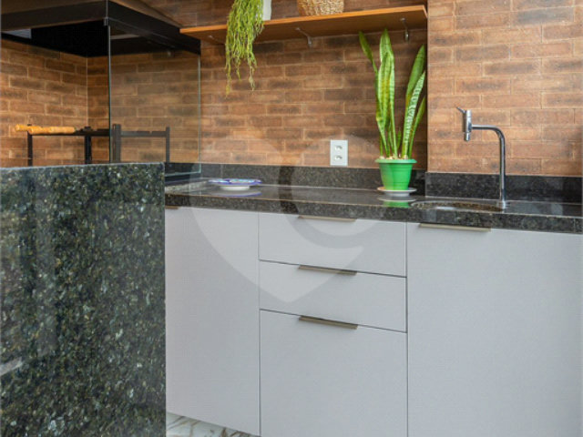 Apartamento à venda com 3 suítes em Santa Teresinha, São Paulo, SP