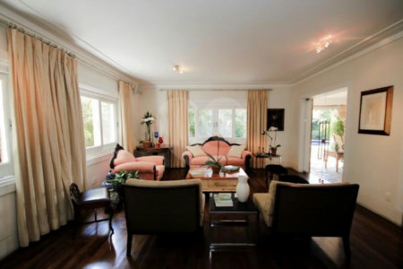 Casa à venda com 3 quartos, sendo 2 suítes,  em Vila Tramontano, São Paulo, SP