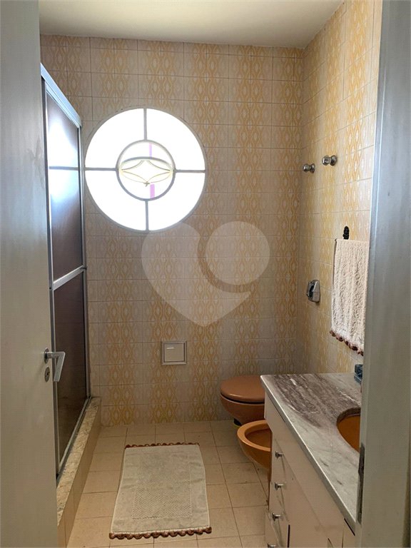 Casa à venda com 4 quartos, sendo 1 suíte, em Caxingui, São Paulo, SP