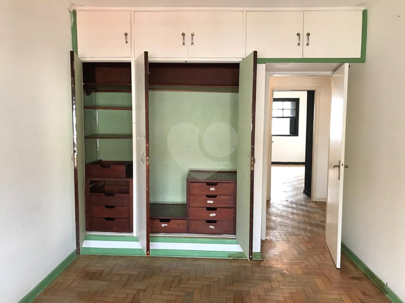 Sobrado à venda com 5 quartos em Saúde, São Paulo, SP