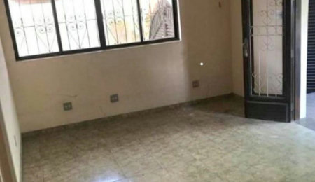 Casa/ Sobrado Amplo no Boqueirão/ Santos/SP