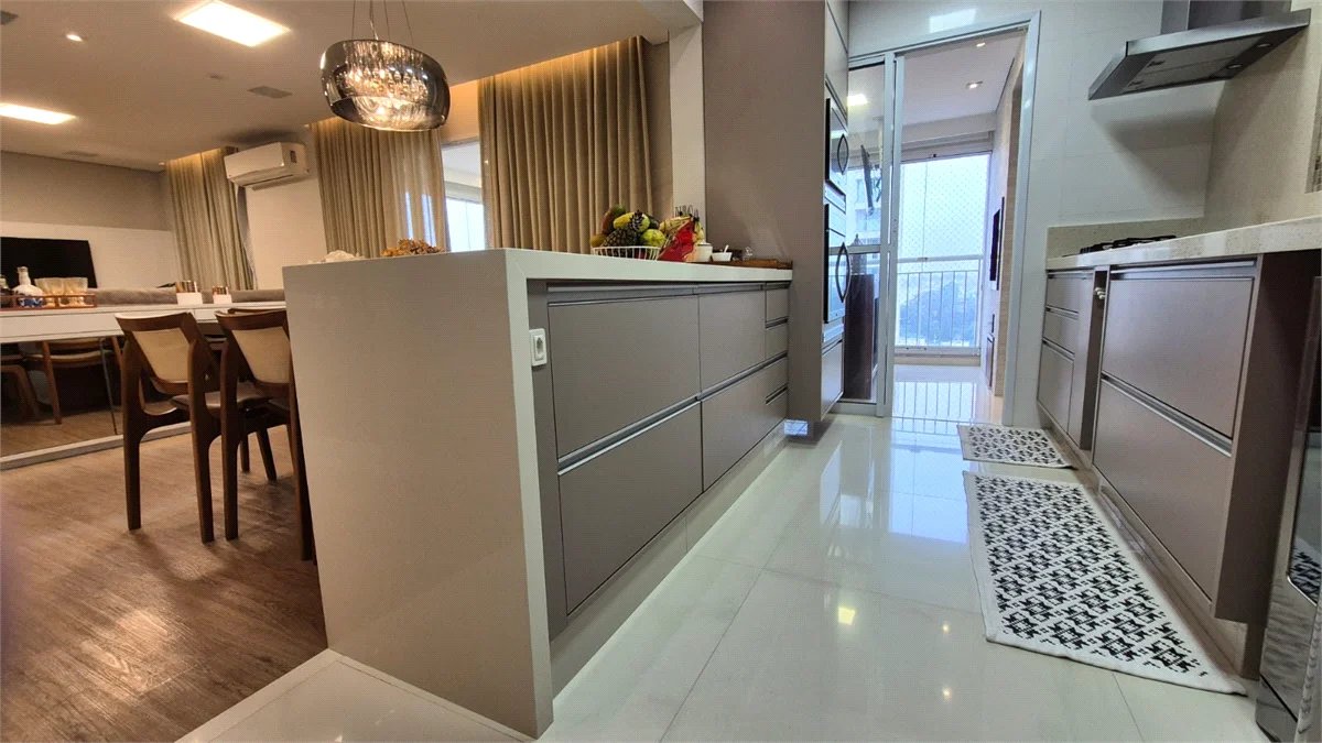 Apartamento à venda com 3 quartos, sendo 1 suíte, em Jardim Arpoador, São Paulo, SP