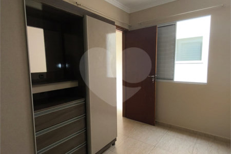 Sobrado à venda com 3 quartos, sendo 1 suíte, em Chora Menino, São Paulo, SP