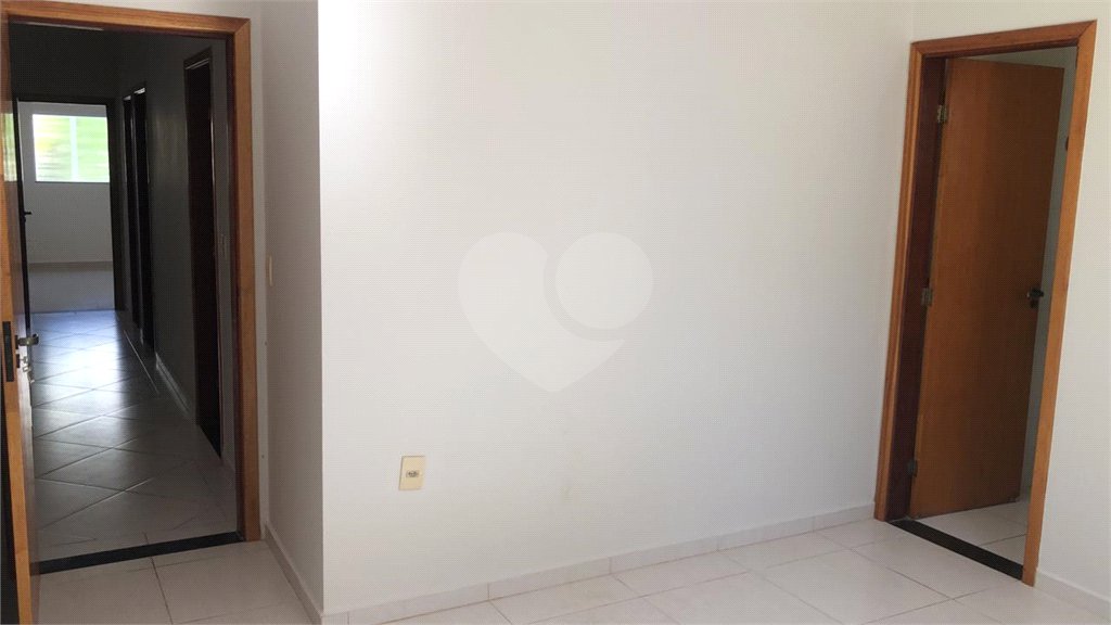 Casa à venda com 3 quartos, sendo 1 suíte, no condomínio Vista Verde, Indaiatuba - SP