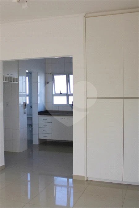 Apartamento à venda com 2 quartos, sendo 1 suíte, no Centro, Vinhedo, SP
