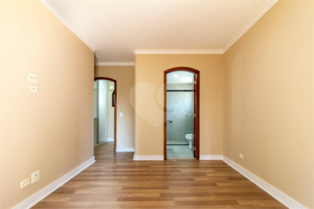 Apartamento à venda com 3 quartos, sendo 1 suíte, em Brooklin, São Paulo, SP