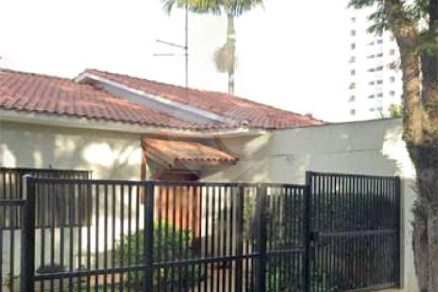 Casa Térrea à venda ou para alugar com 4 suítes em Jardim Floresta, São Paulo, SP