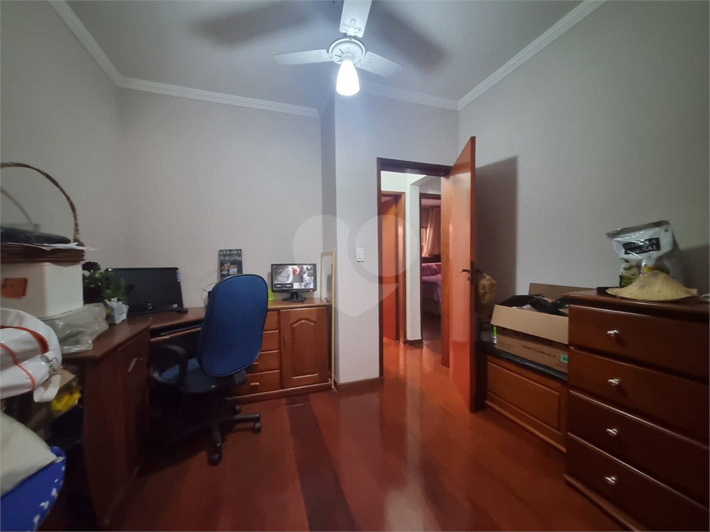 Casa à venda com 4 quartos, sendo 1 suíte, em Jardim São Carlos, Sorocaba, SP