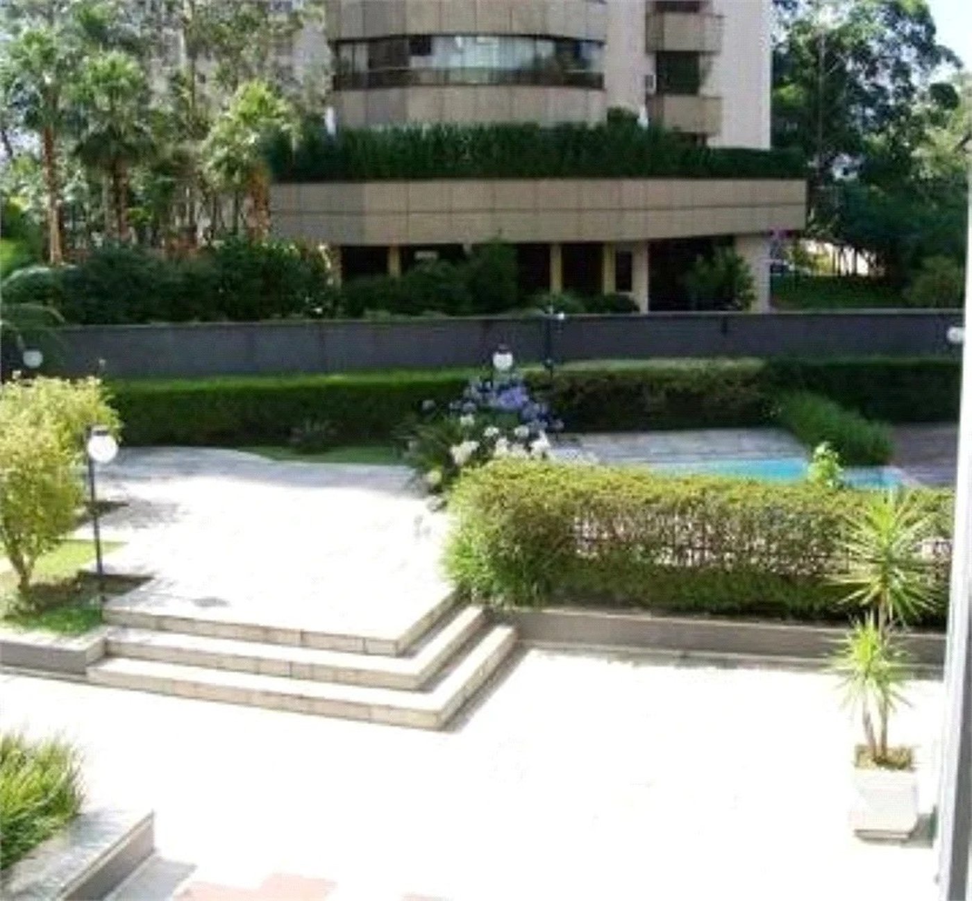 Apartamento à venda com 3 quartos, sendo 1 suíte,  em Morumbi, São Paulo, SP