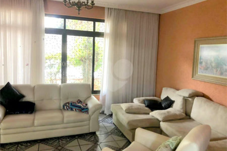 Lindo sobrado localizado na Mooca