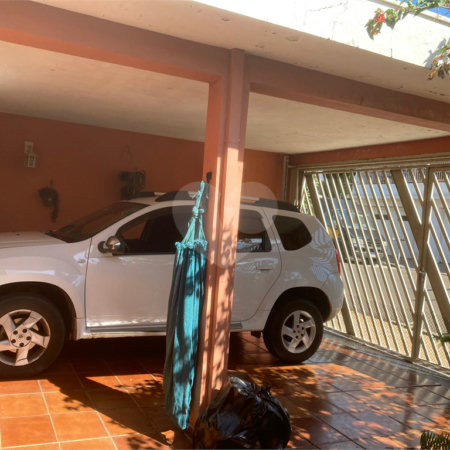 Vende-se excelente casa próxima ao Centro