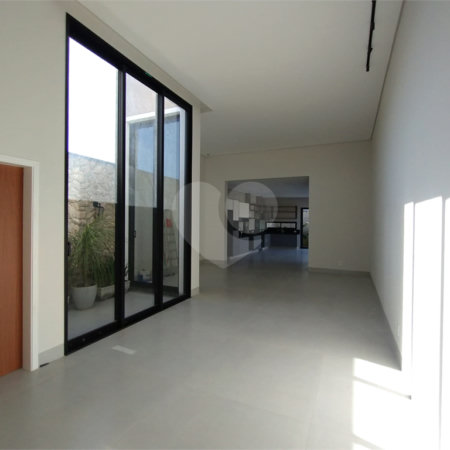 Casa à venda com 3 suítes no condomínio Residencial Golden Ville, Itapetininga - SP