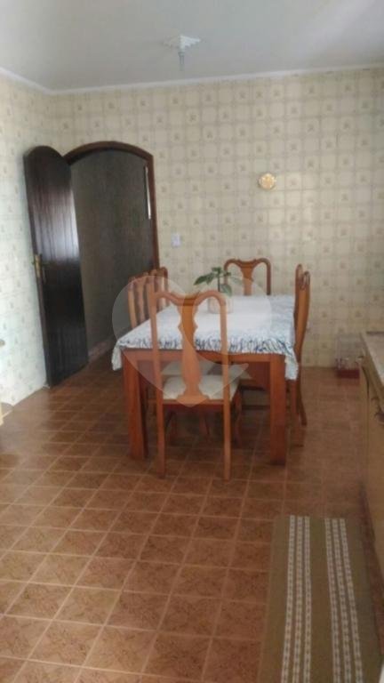 Sobrado à venda com 3 quartos, sendo 1 suíte, em Tremembé, São Paulo, SP