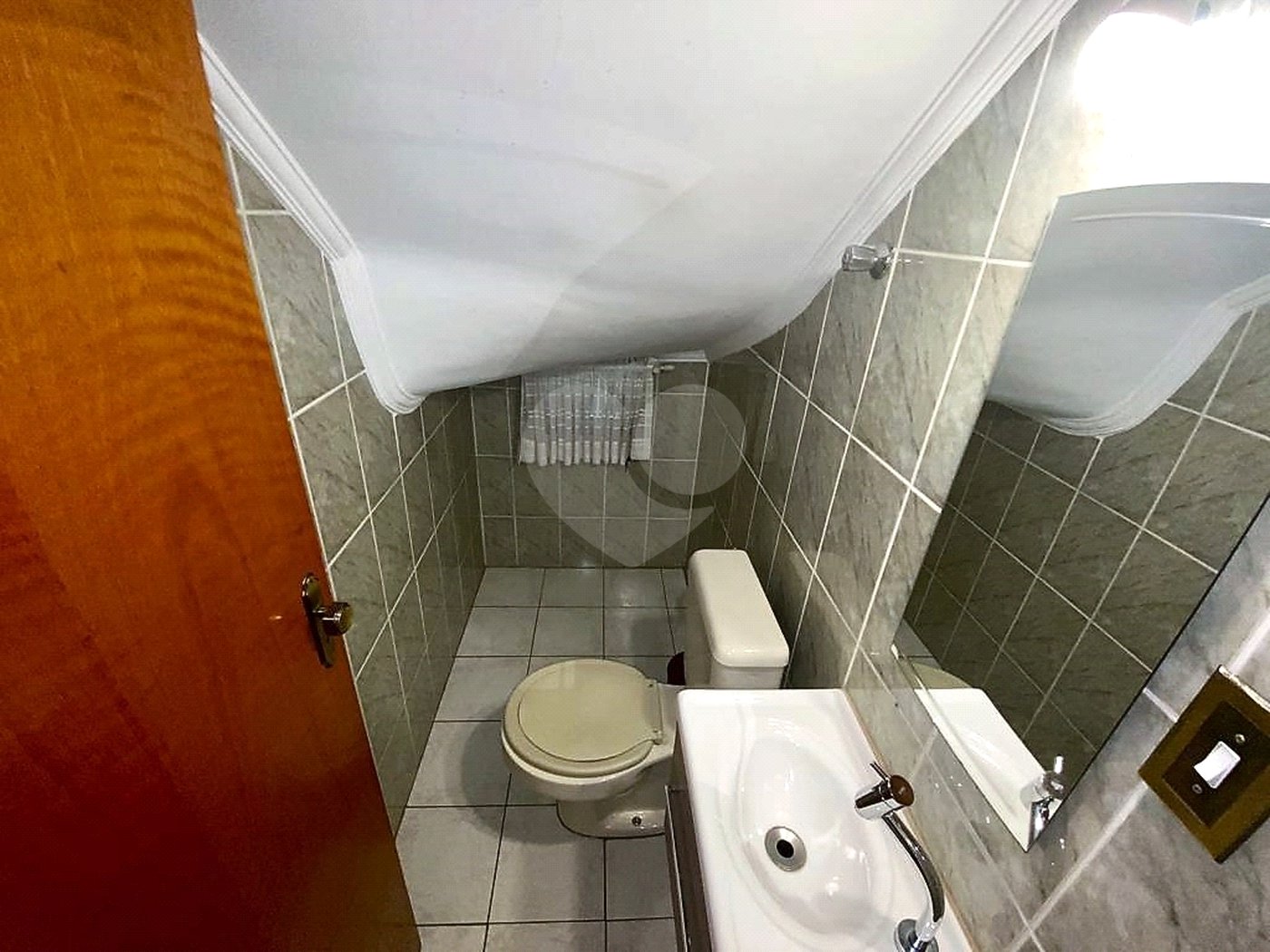 Sobrado à venda com 3 quartos, sendo 1 suíte, em Vila Nivi, São Paulo, SP
