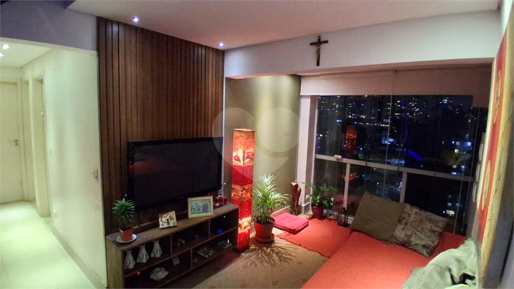 Apartamento à venda com 2 quartos, sendo 1 suíte,  em Vila Andrade, São Paulo, SP