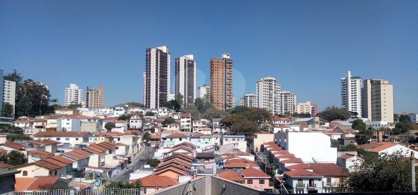 Sobrado à venda com 7 quartos, sendo 6 suítes, em Jardim Franca, São Paulo, SP