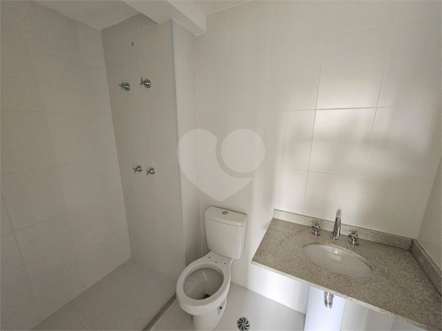 Apartamento à venda com 3 quartos, sendo 1 suíte, em Alto da Boa Vista, São Paulo, SP