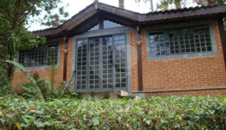 Casa Térrea à venda com 3 quartos, sendo 1 suíte,  em Parque Petrópolis, Mairiporã, SP