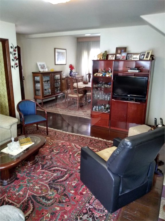Casa à venda com 4 quartos, sendo 1 suíte, em Alto da Lapa, São Paulo, SP