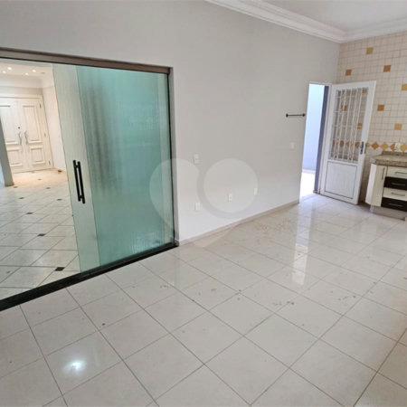 Casa para alugar com 4 quartos, sendo 2 suítes, no condomínio Portal de Itaici, Indaiatuba - SP