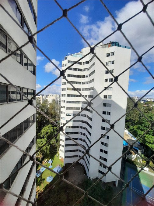 Apartamento para alugar com 3 quartos, sendo 1 suíte, em Jardim Olympia, São Paulo, SP