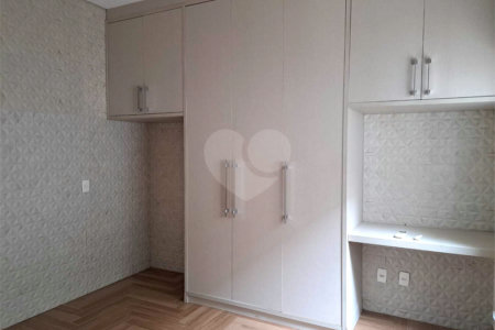 Casa à venda com 3 quartos, sendo 1 suíte, no condomínio Terra Nobre, Indaiatuba - SP