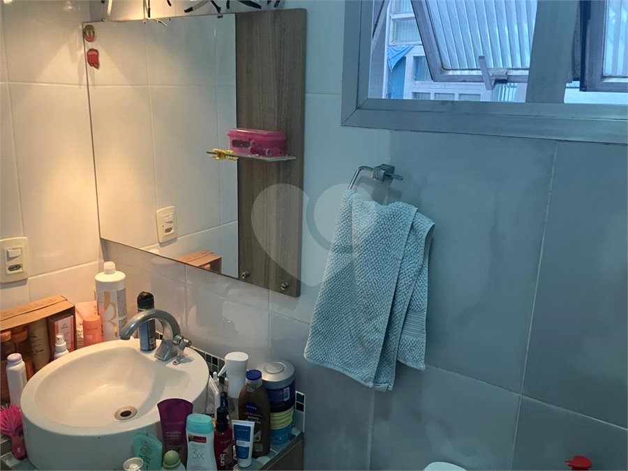 Casa Térrea à venda com 3 quartos em Vila Nivi, São Paulo, SP