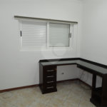 Casa à venda com 3 quartos, sendo 1 suíte, no condomínio Alpes de Vinhedo, Vinhedo - SP