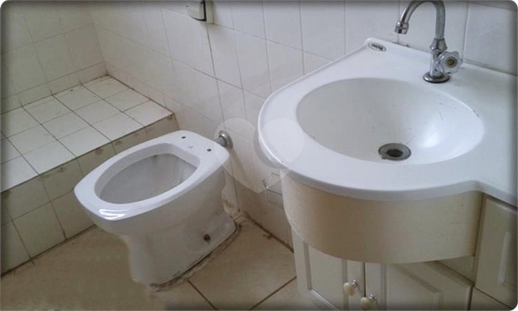 Casa à venda com 2 suítes no condomínio Conselheiro Moreira de Barros, São Paulo - SP