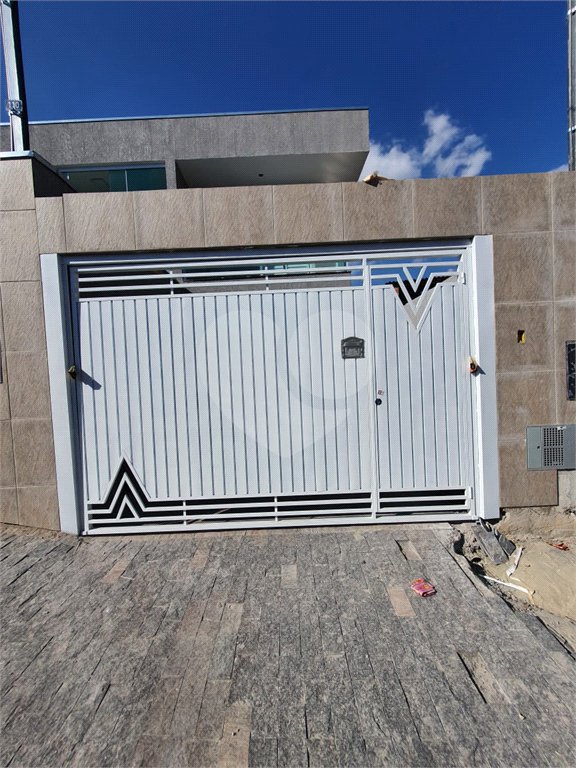 Casa à venda com 3 suítes em Vila Maricy, Guarulhos, SP