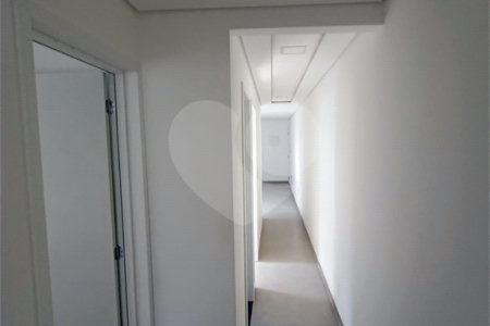 Apartamento à venda com 3 quartos, sendo 1 suíte, em Vila Eldízia, Santo André, SP