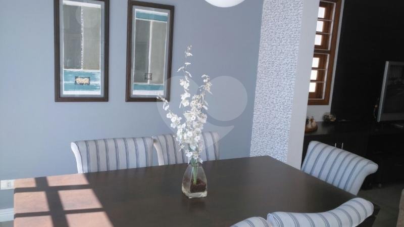 Casa à venda com 3 suítes em Jardim Jussara, São Paulo, SP