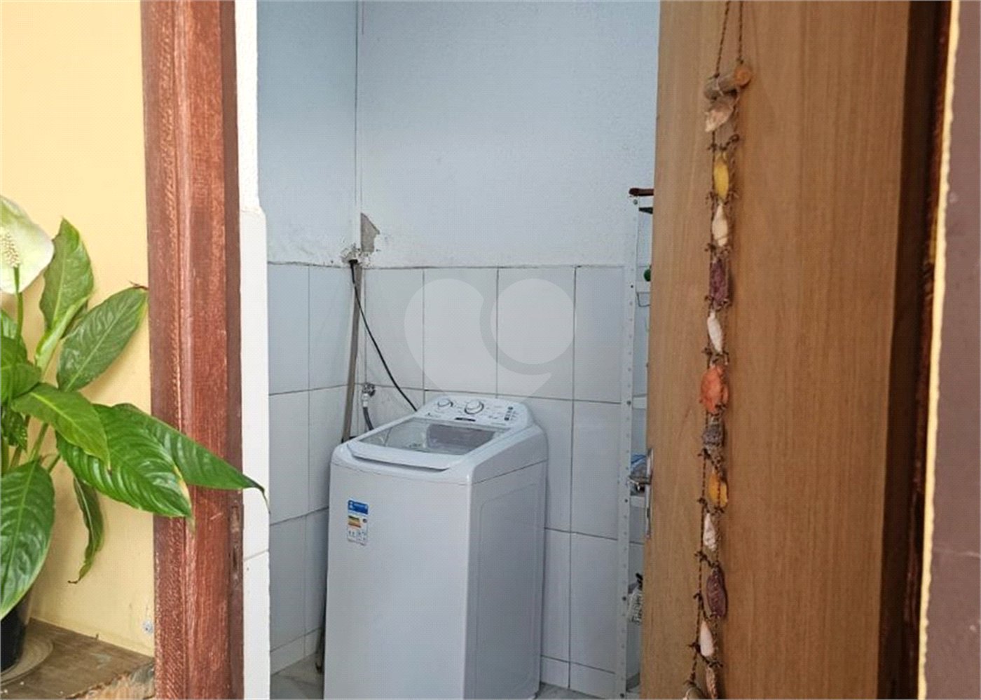 Casa à venda com 3 quartos, sendo 1 suíte, no condomínio Parque das Árvores, Sorocaba - SP